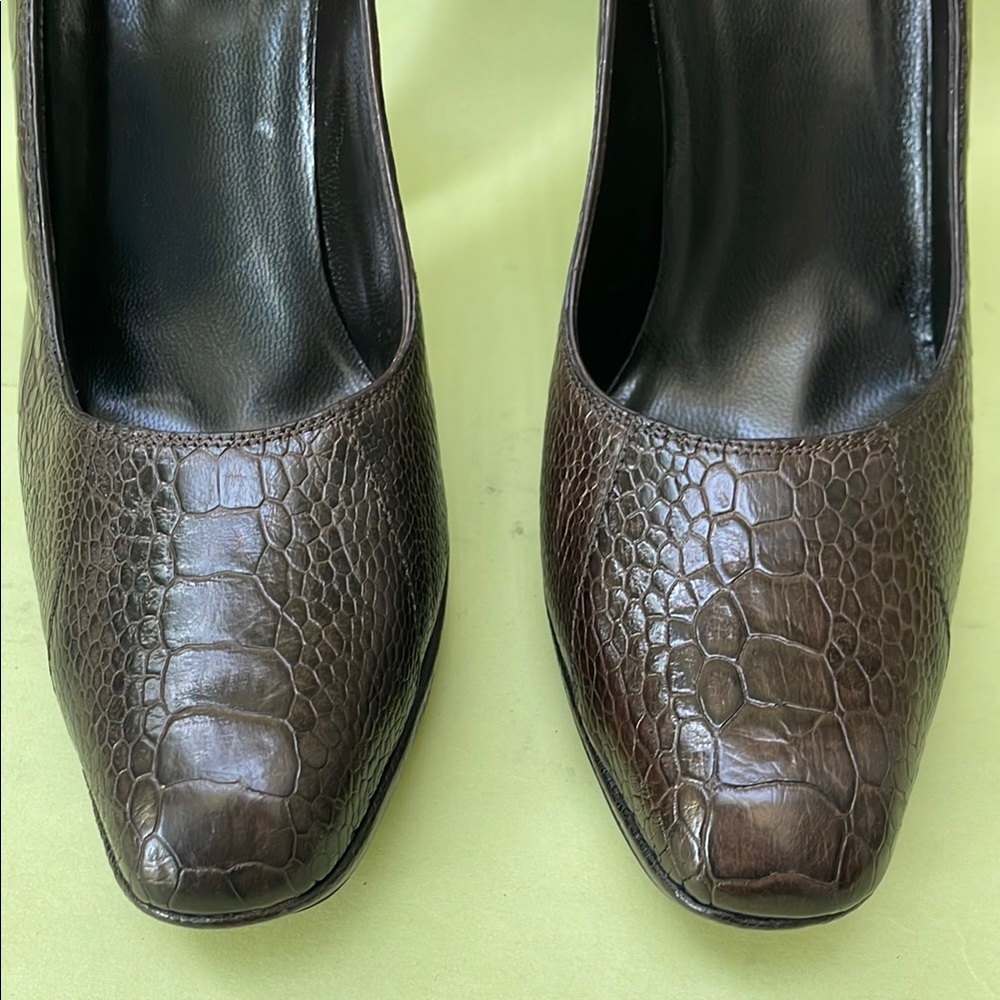 New Gucci Dark Brown Alligator/Leather Heels Elegant Design - Picture 5 of 13